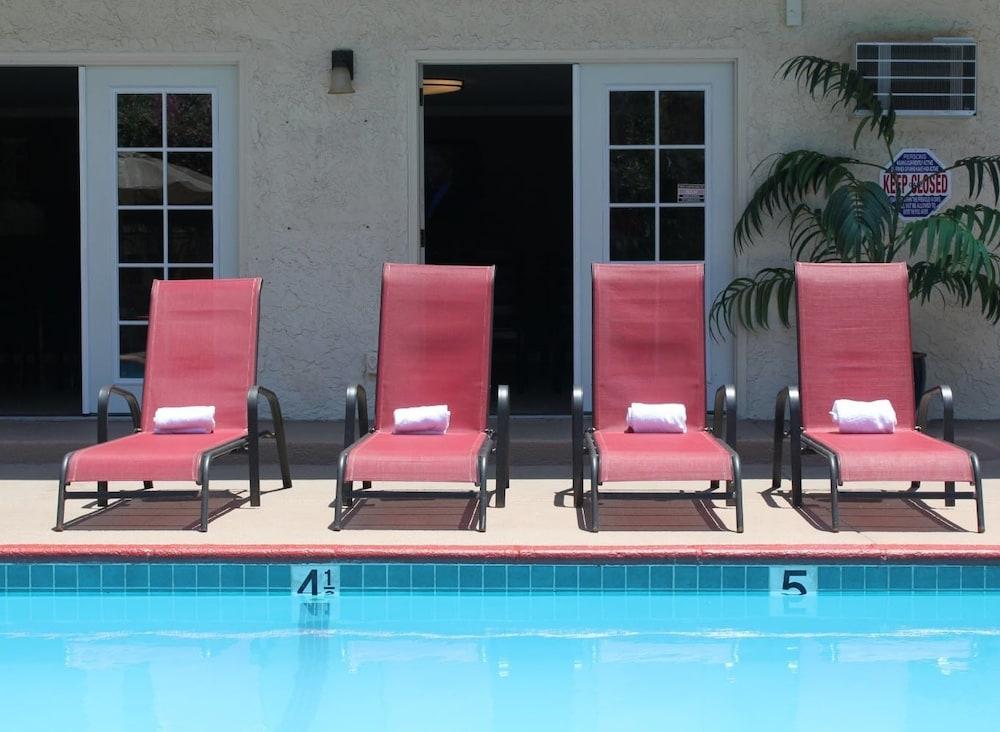 California Suites Hotel San Diego Kültér fotó